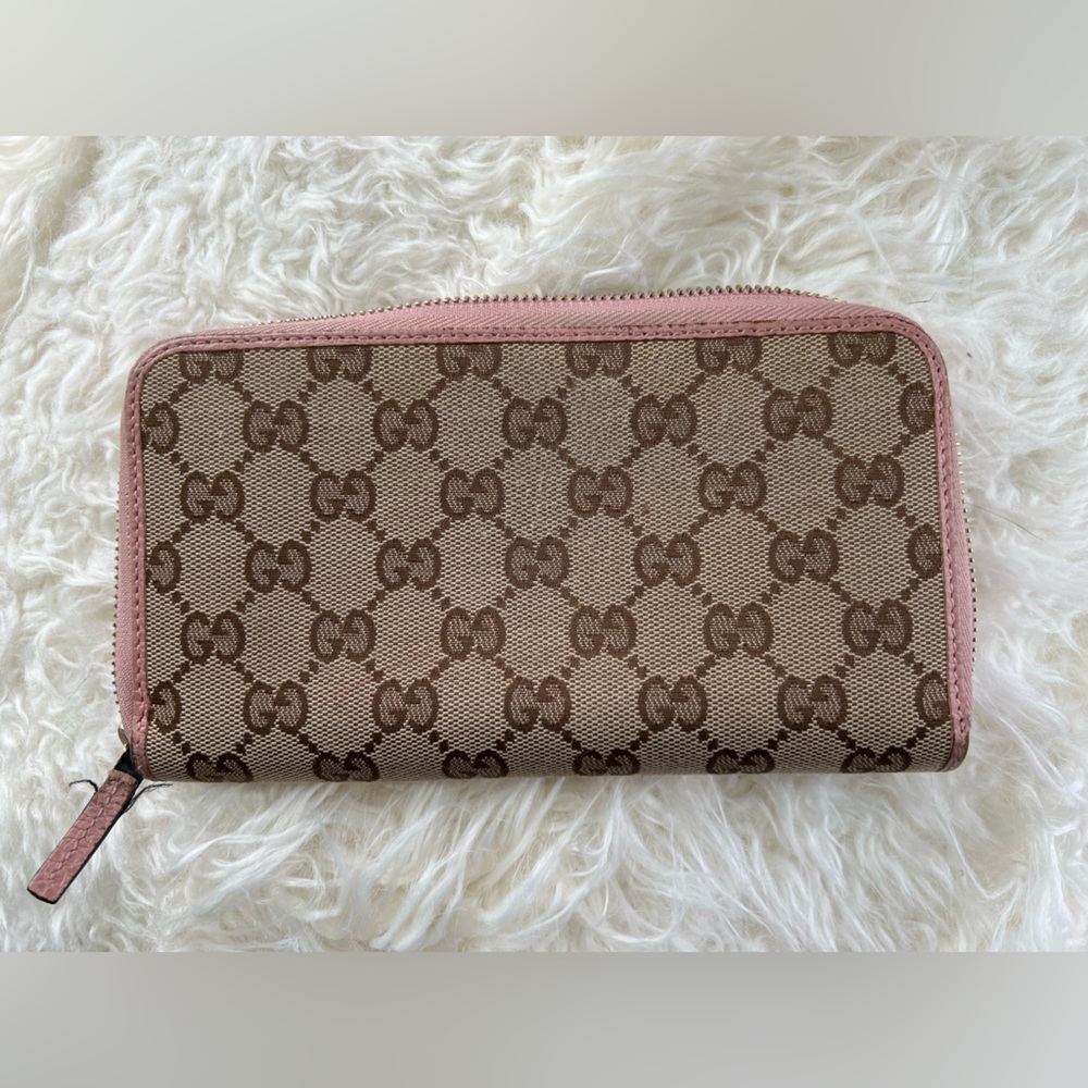 Gucci Beige and Pink Zip-Around Wallet